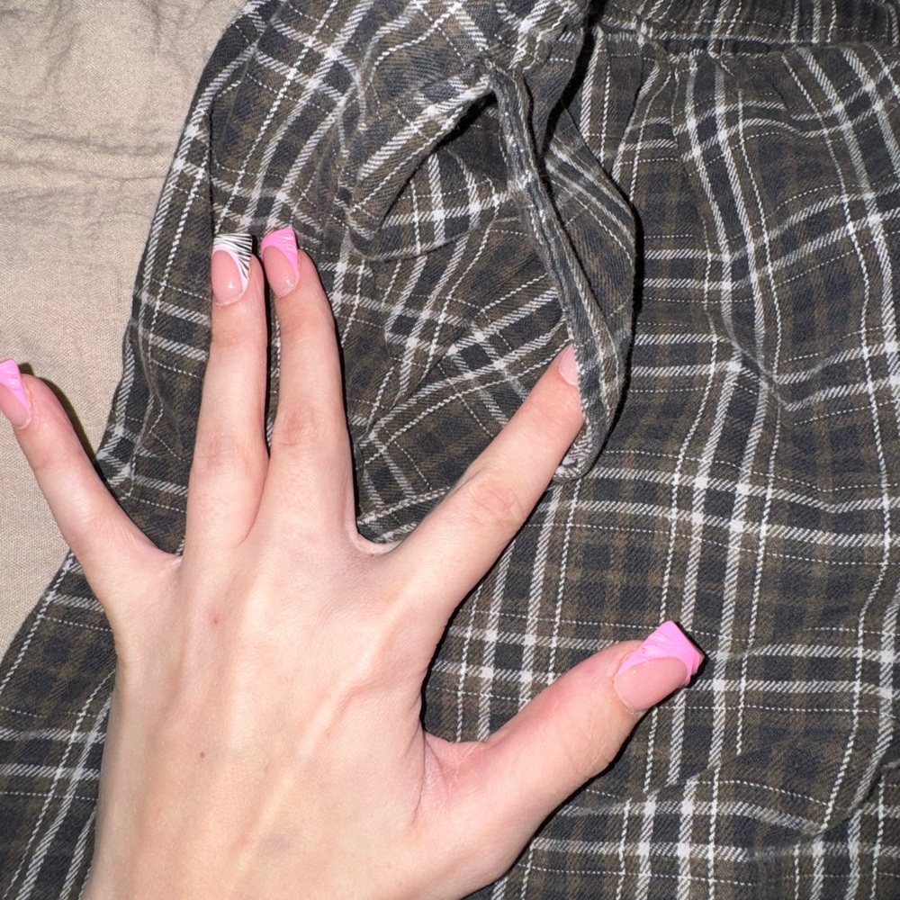 Cherokee Men's Dark Plaid Sweatpants - Picture 3 of 7